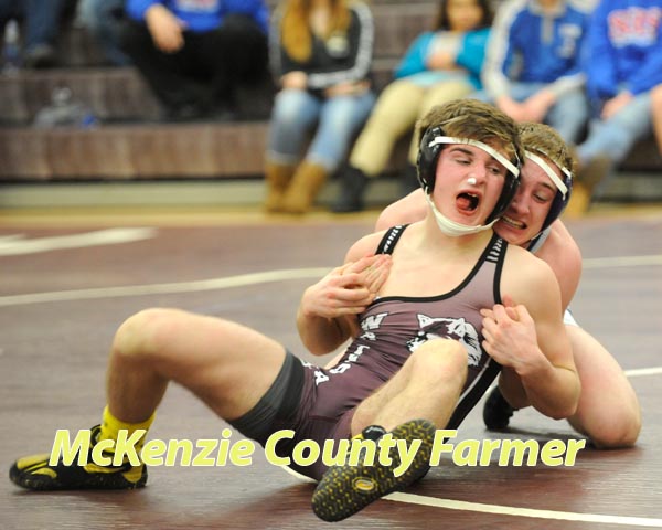 Watford wrestlers take third at Hettinger Classic