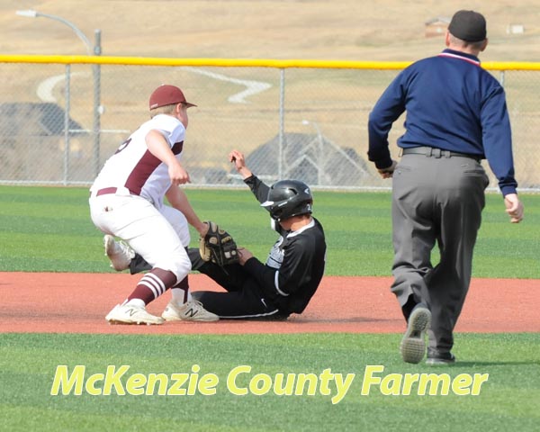 Braves hold Wolves scoreless in WDA baseball action